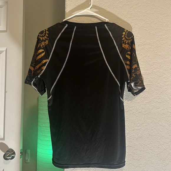 Compression Shirt - Picture 3 of 3